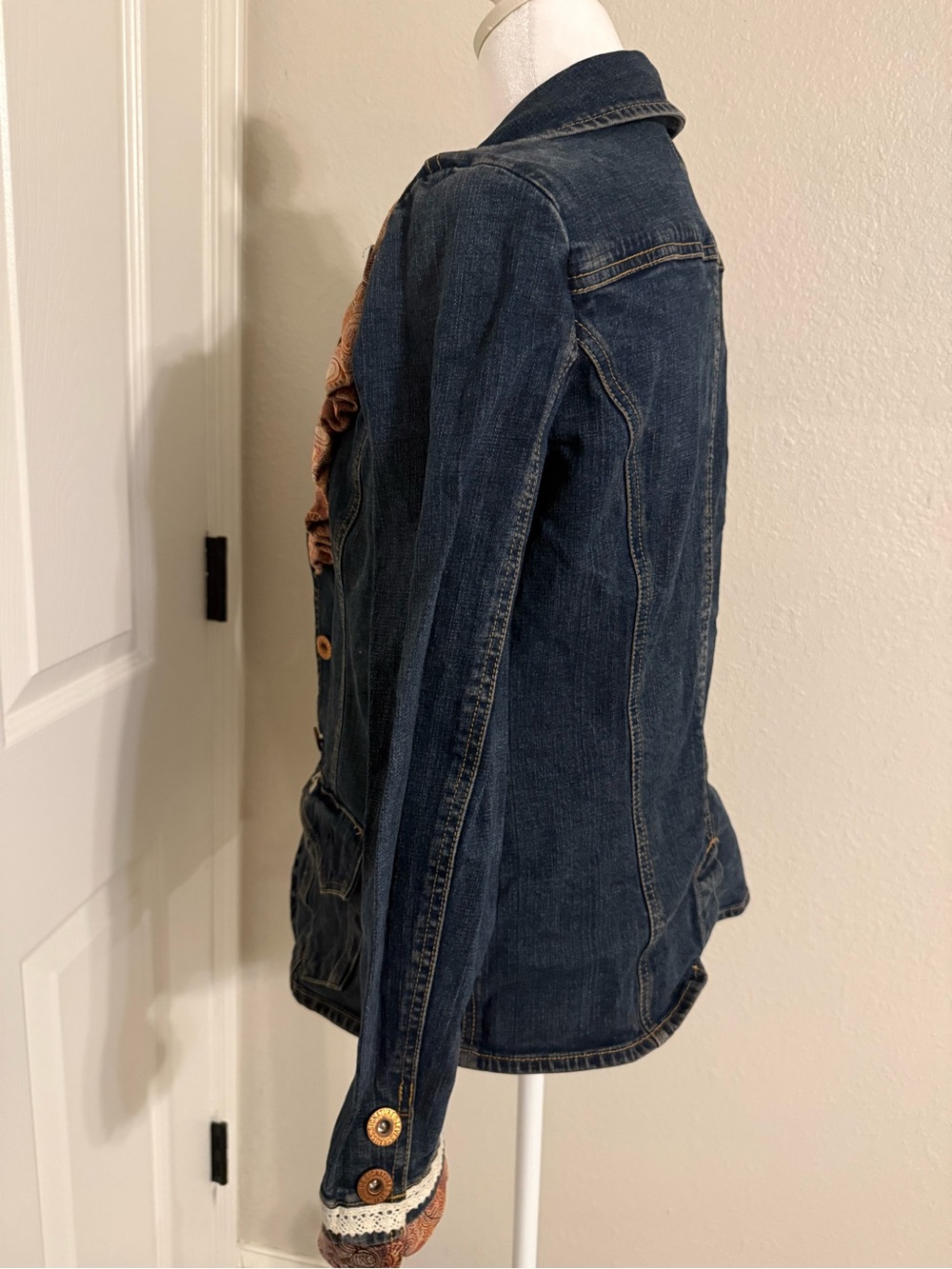Vintage Dark Blue Denim Blazer with Paisley Trim - Picture 4 of 7